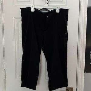 Women's Columbia Black Capris Size 16